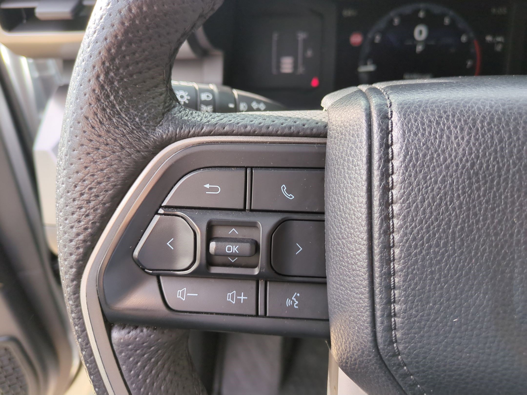 Used 2024 Toyota Tacoma SR5 image 16