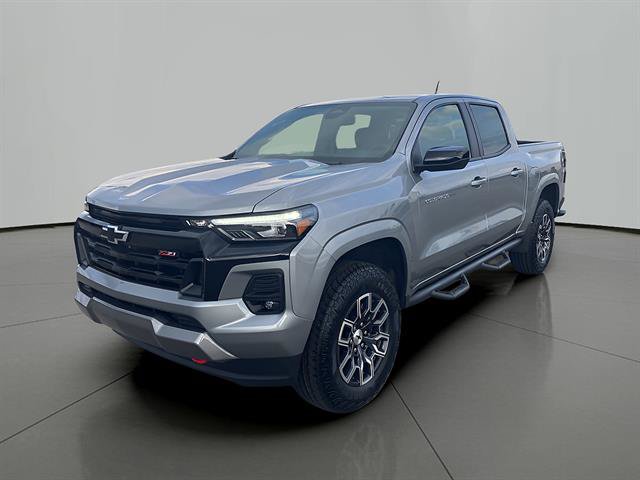 Used 2024 Chevrolet Colorado Z71 w/ Z71 Convenience Package 2 AWD/4WD image 1