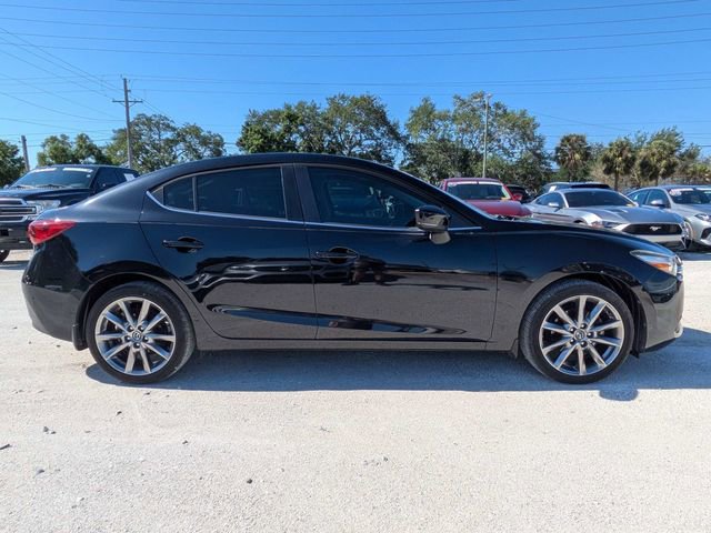 Used 2018 MAZDA MAZDA3 Touring FWD image 2