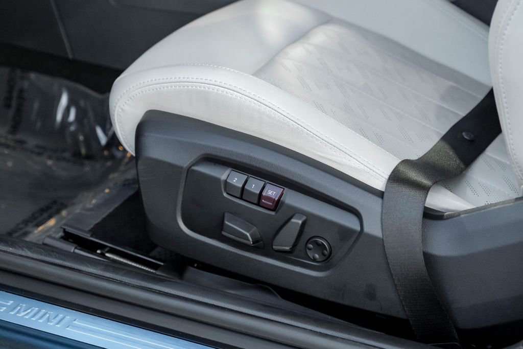 Used 2025 MINI Cooper S image 40