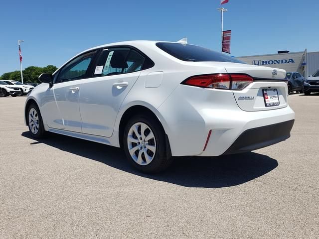 New 2026 Toyota Corolla LE FWD image 8