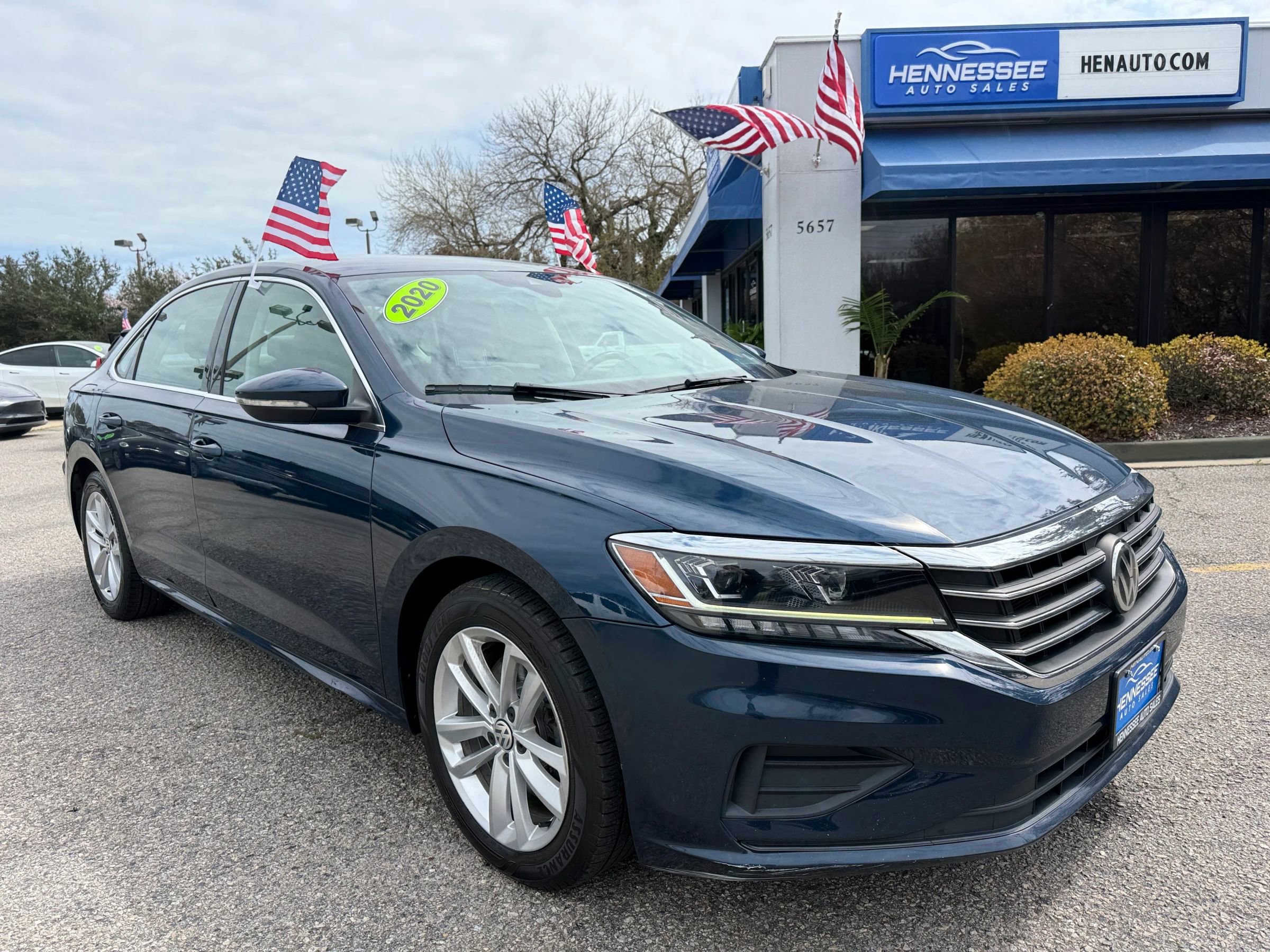 Used 2020 Volkswagen Passat 2.0T SE