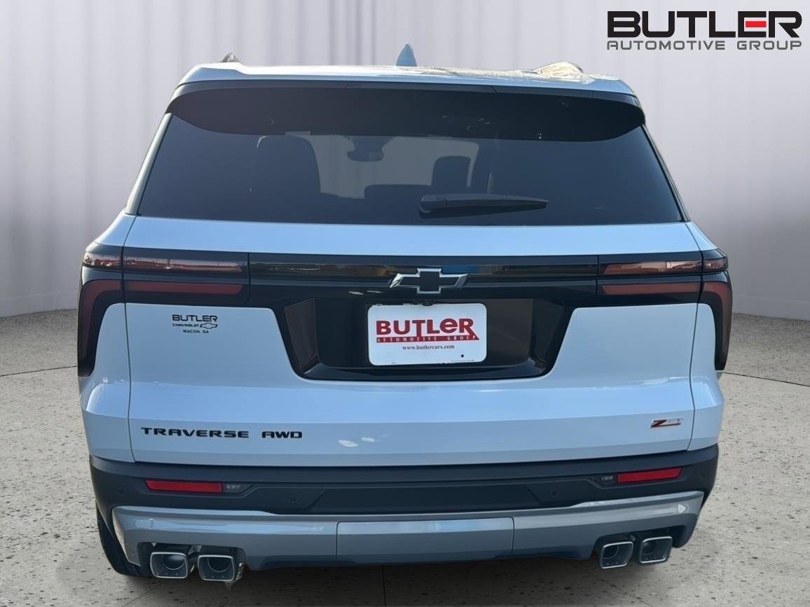 New 2026 Chevrolet Traverse Z71 w/ Enhanced Driving Package image 4