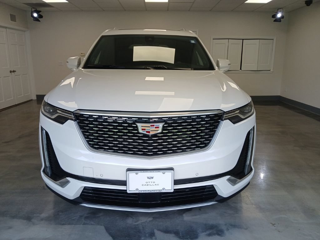 Used 2022 Cadillac XT6 Premium Luxury w/ Technology Package AWD/4WD image 5