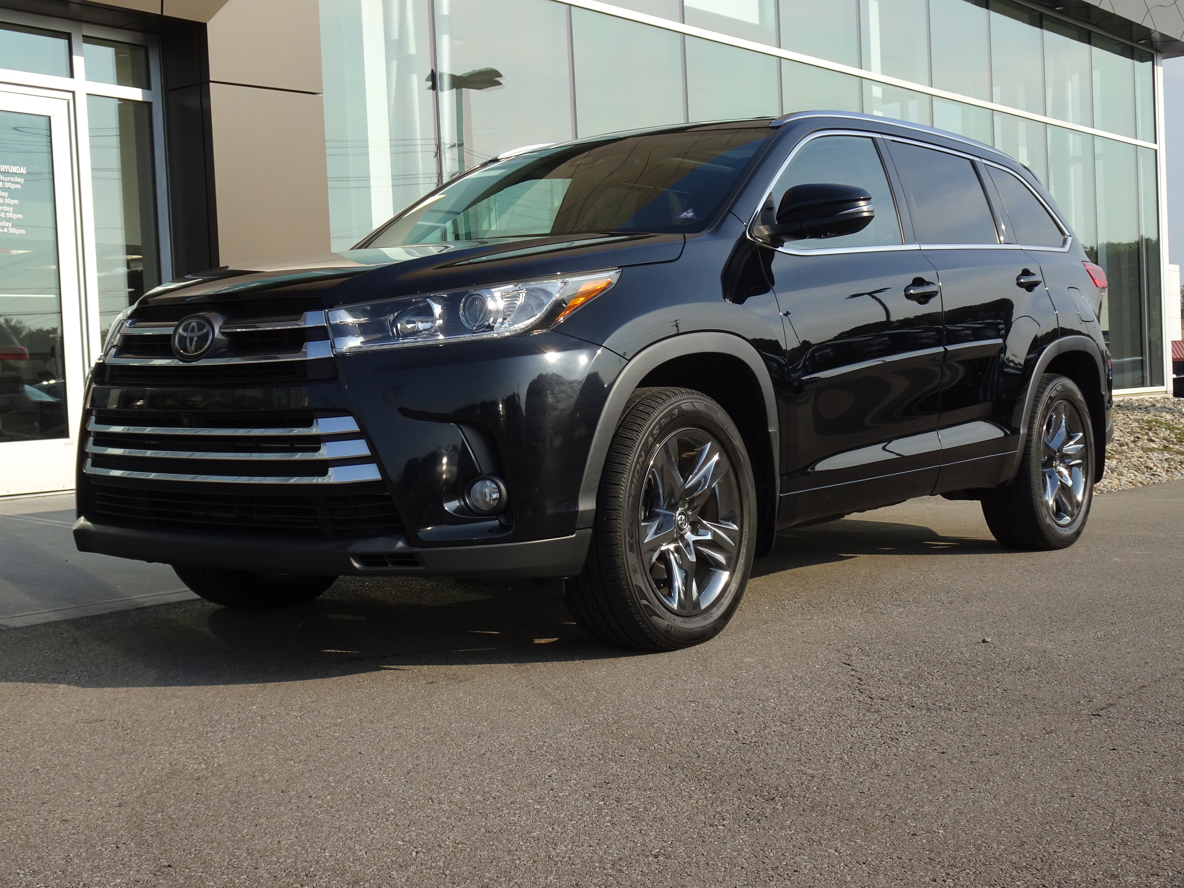 Used 2018 Toyota Highlander Limited Platinum w/ Protection Package #3