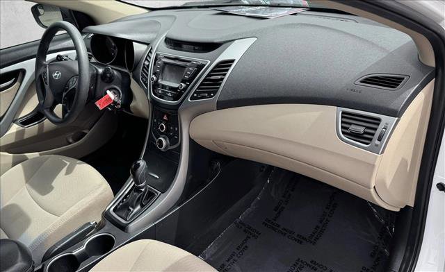 Used 2016 Hyundai Elantra SE w/ Option Group 02 FWD image 20