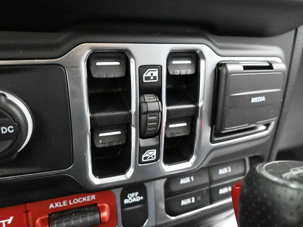 Used 2020 Jeep Gladiator Mojave AWD/4WD image 29