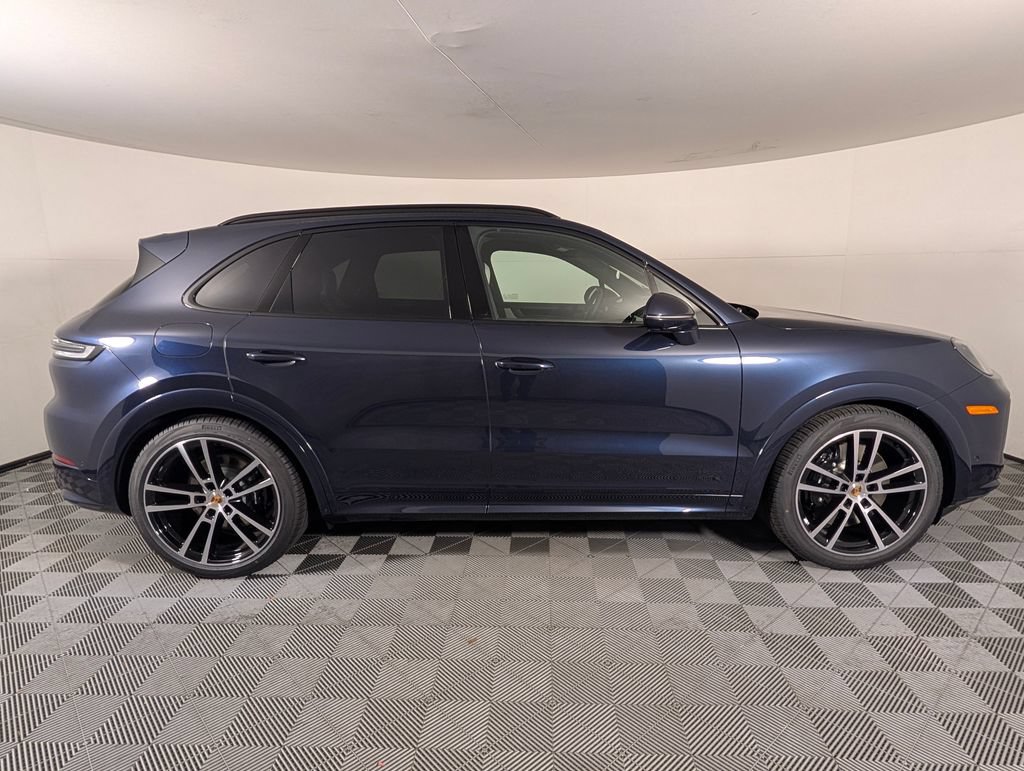 New 2026 Porsche Cayenne GTS AWD/4WD image 8