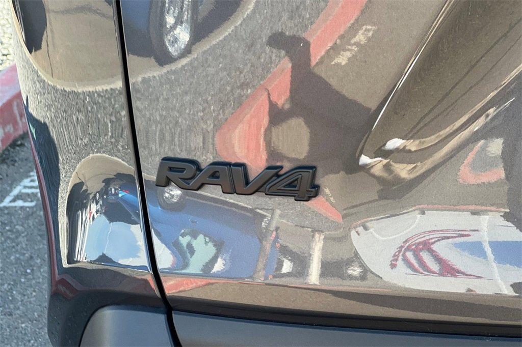 Certified 2025 Toyota RAV4 XLE Premium image 28