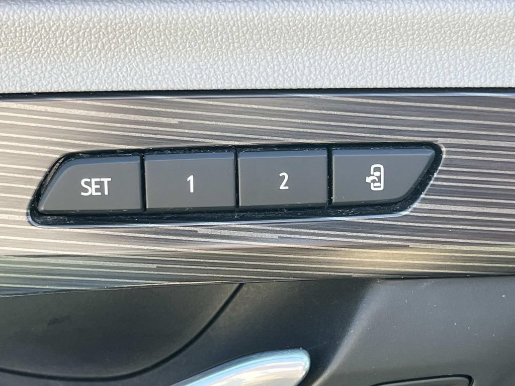 Used 2019 GMC Terrain SLT w/ Preferred Package FWD image 34