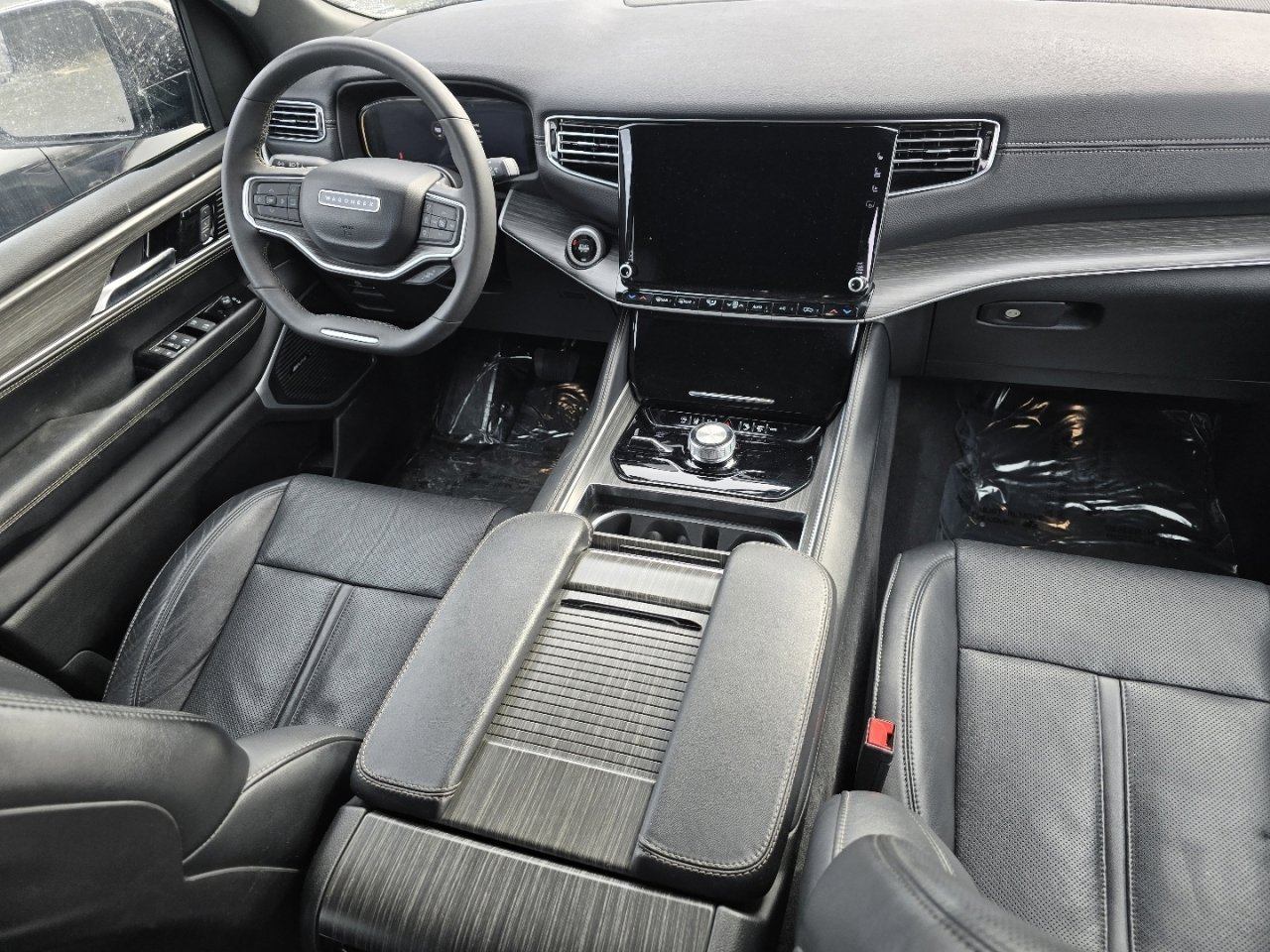 Used 2024 Jeep Wagoneer L Series II w/ Flexible Seating Group image 14