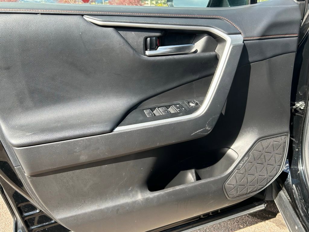 Used 2023 Toyota RAV4 Adventure image 15