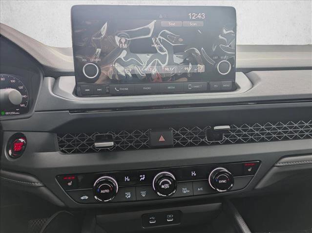 Certified 2025 Honda Accord SE image 14