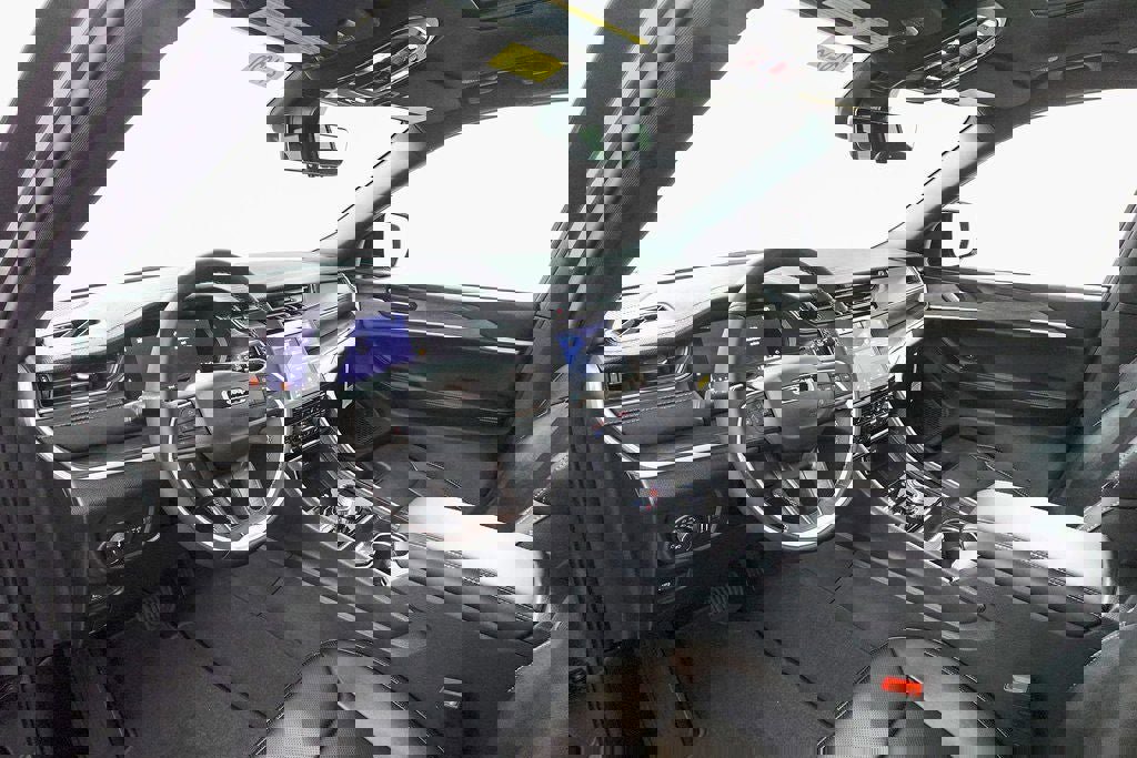 New 2025 Jeep Grand Cherokee L Limited w/ Luxury Tech Group II image 13