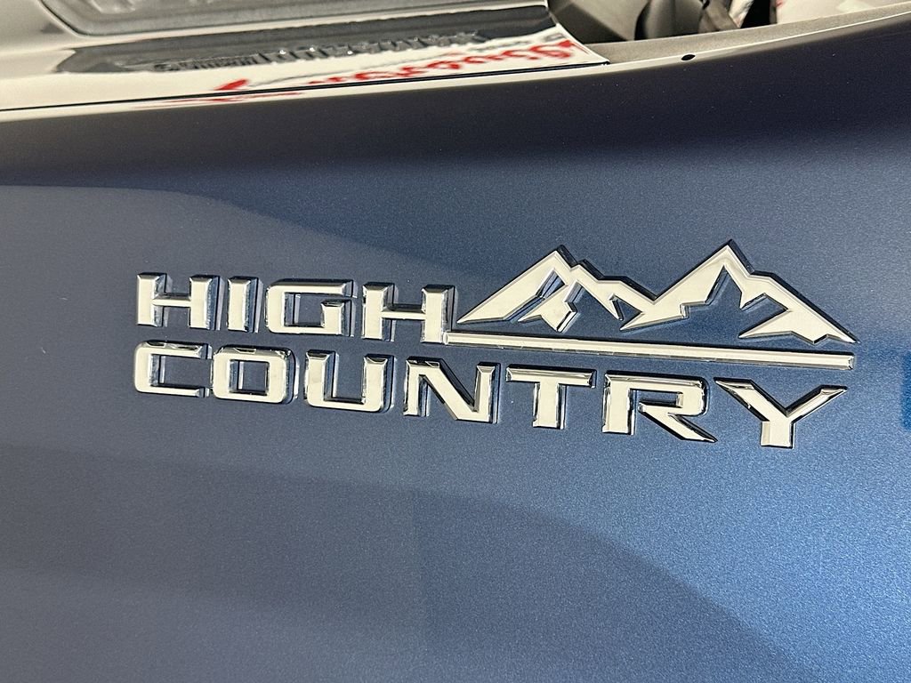 Used 2022 Chevrolet Silverado 2500 High Country image 29