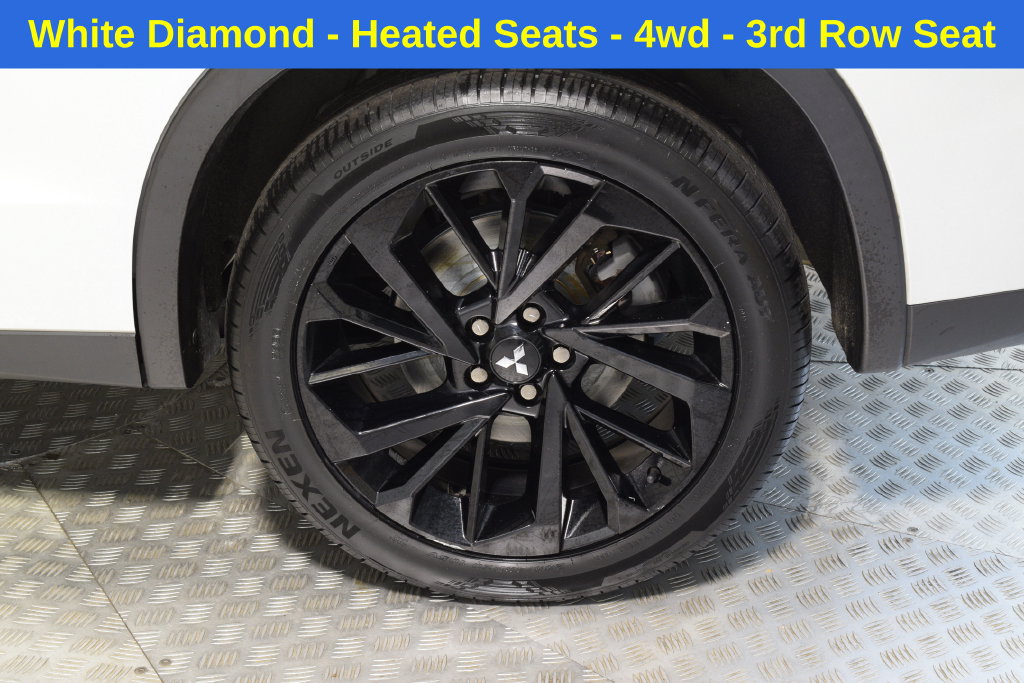 Used 2023 Mitsubishi Outlander SE AWD/4WD image 39