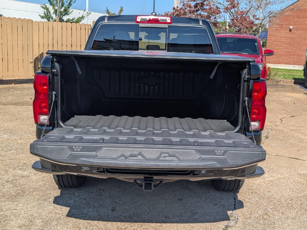 Used 2023 Chevrolet Colorado Z71 w/ Z71 Convenience Package 2 AWD/4WD image 21