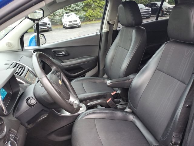 Used 2016 Chevrolet Trax LT w/ LT Convenience Package FWD image 5