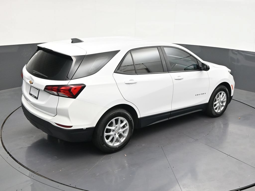 Used 2023 Chevrolet Equinox LS FWD image 25