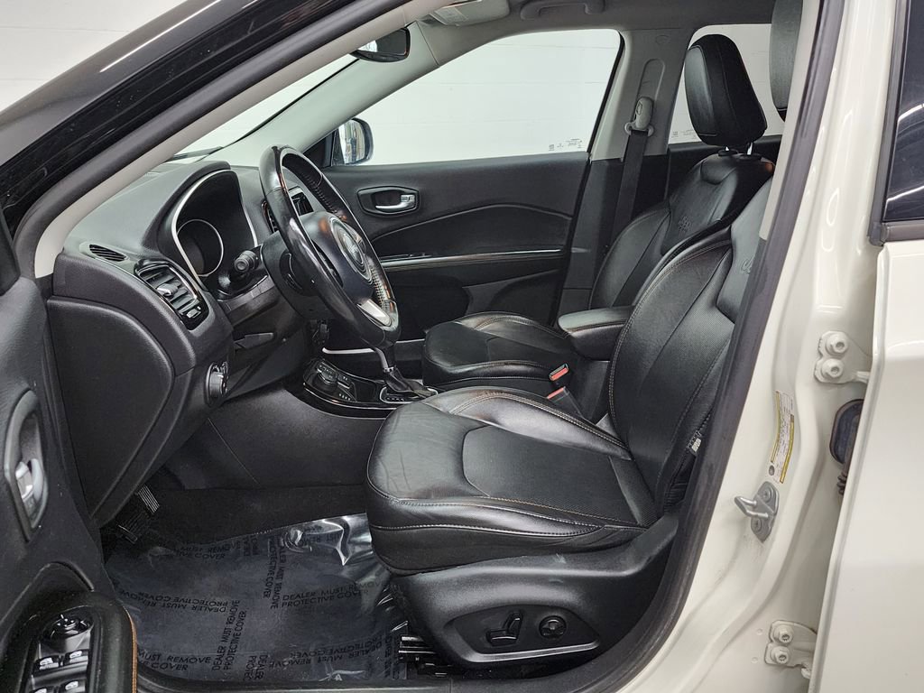 Used 2018 Jeep Compass Limited image 12