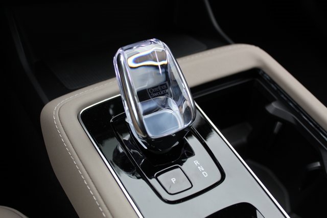 New 2026 Volvo XC90 B5 Core w/ Protection Package Premier image 25