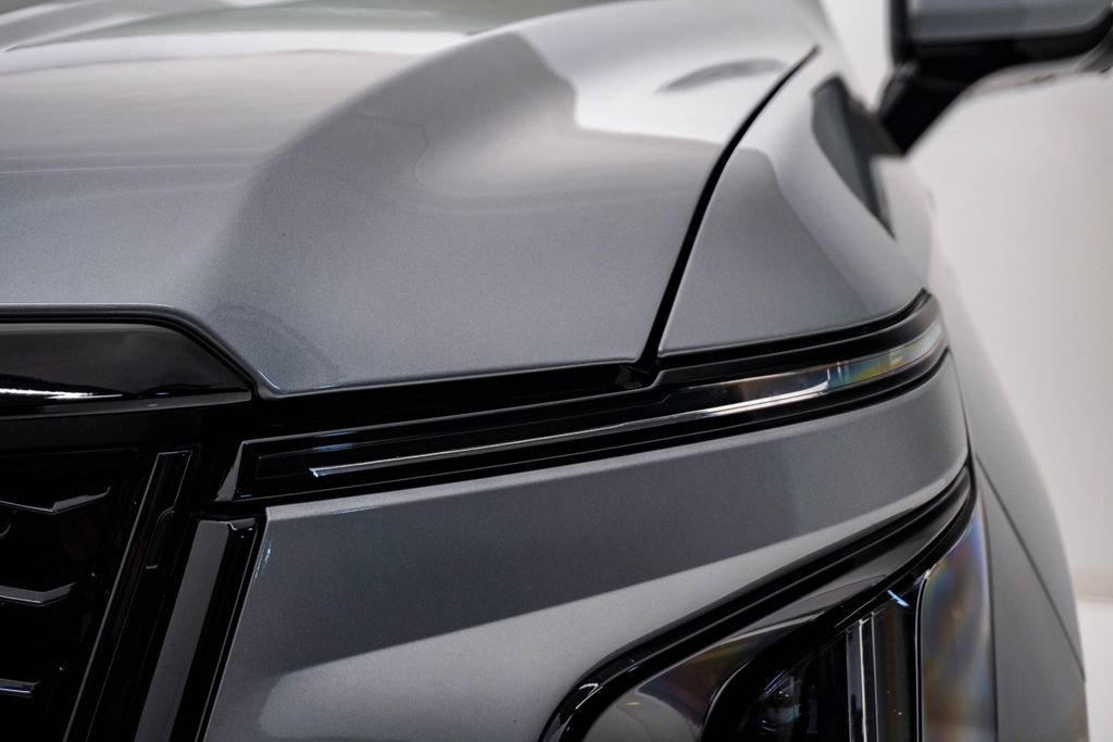 Used 2025 Cadillac Escalade Sport Platinum image 8