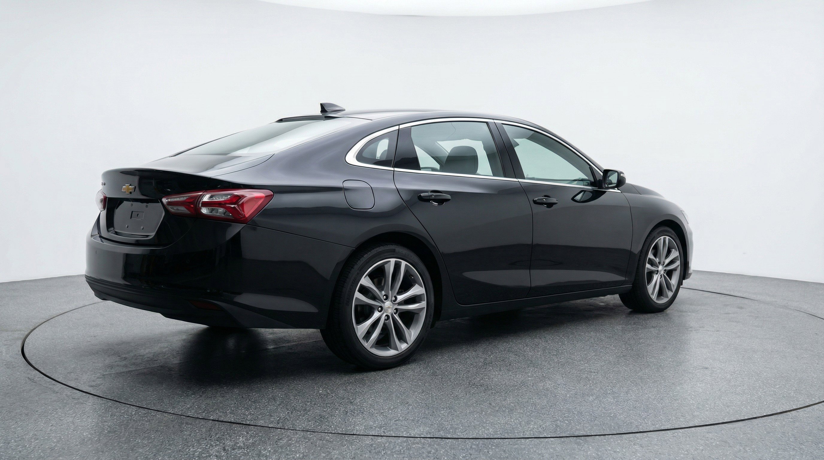 Used 2024 Chevrolet Malibu LT image 9