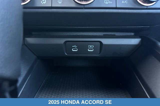 Certified 2025 Honda Accord SE image 30