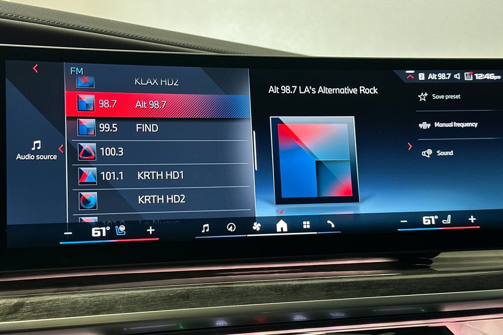 Certified 2024 BMW i7 M70 w/ Executive Package image 25