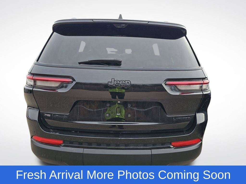 Used 2023 Jeep Grand Cherokee L Limited w/ Luxury Tech Group II image 8