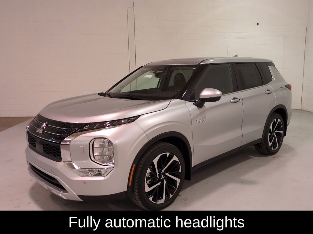 New 2025 Mitsubishi Outlander SE image 8