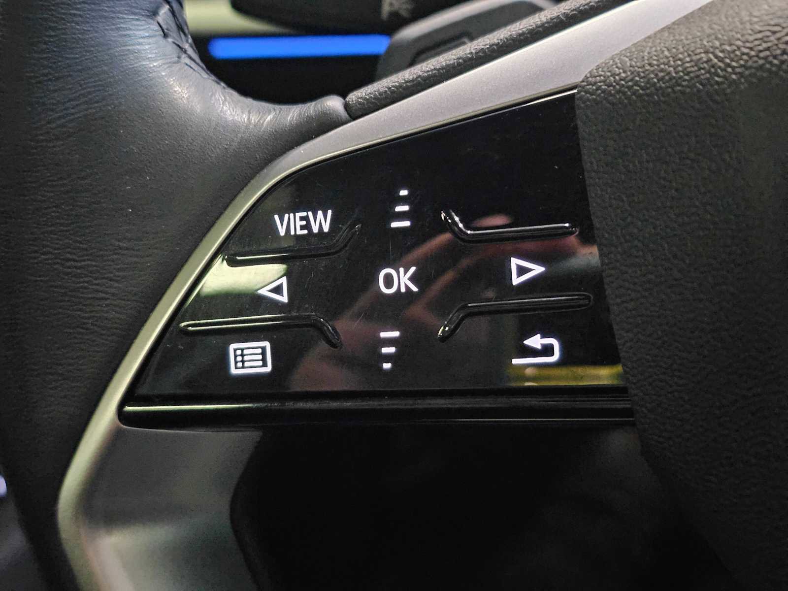 Used 2024 Audi Q4 e-tron Premium Plus image 26