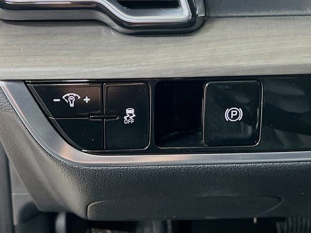 Certified 2025 Kia Sportage X-Line AWD/4WD image 10