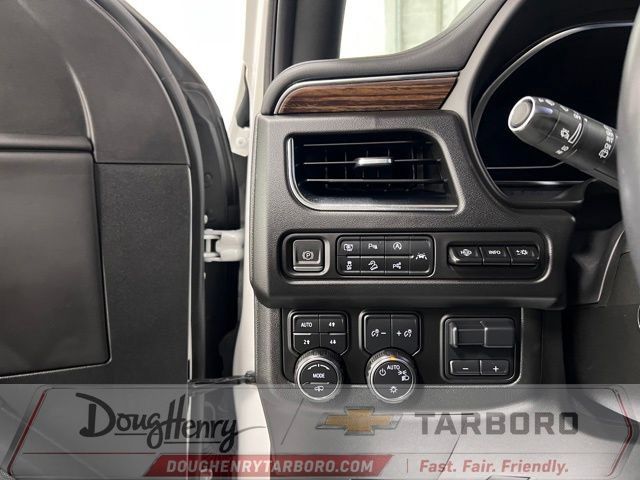 Used 2024 Chevrolet Suburban High Country w/ Advanced Technology Package AWD/4WD image 32