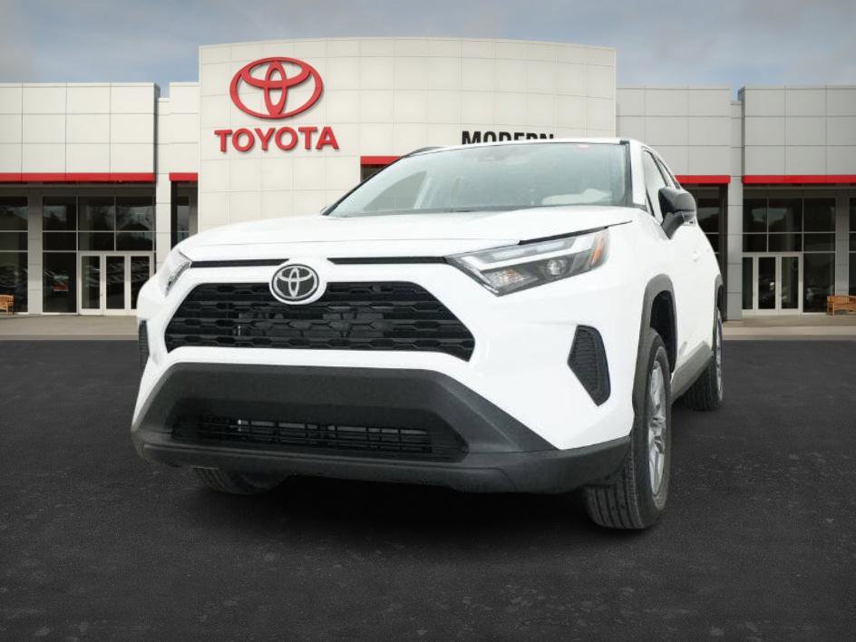 New 2025 Toyota RAV4 LE image 4