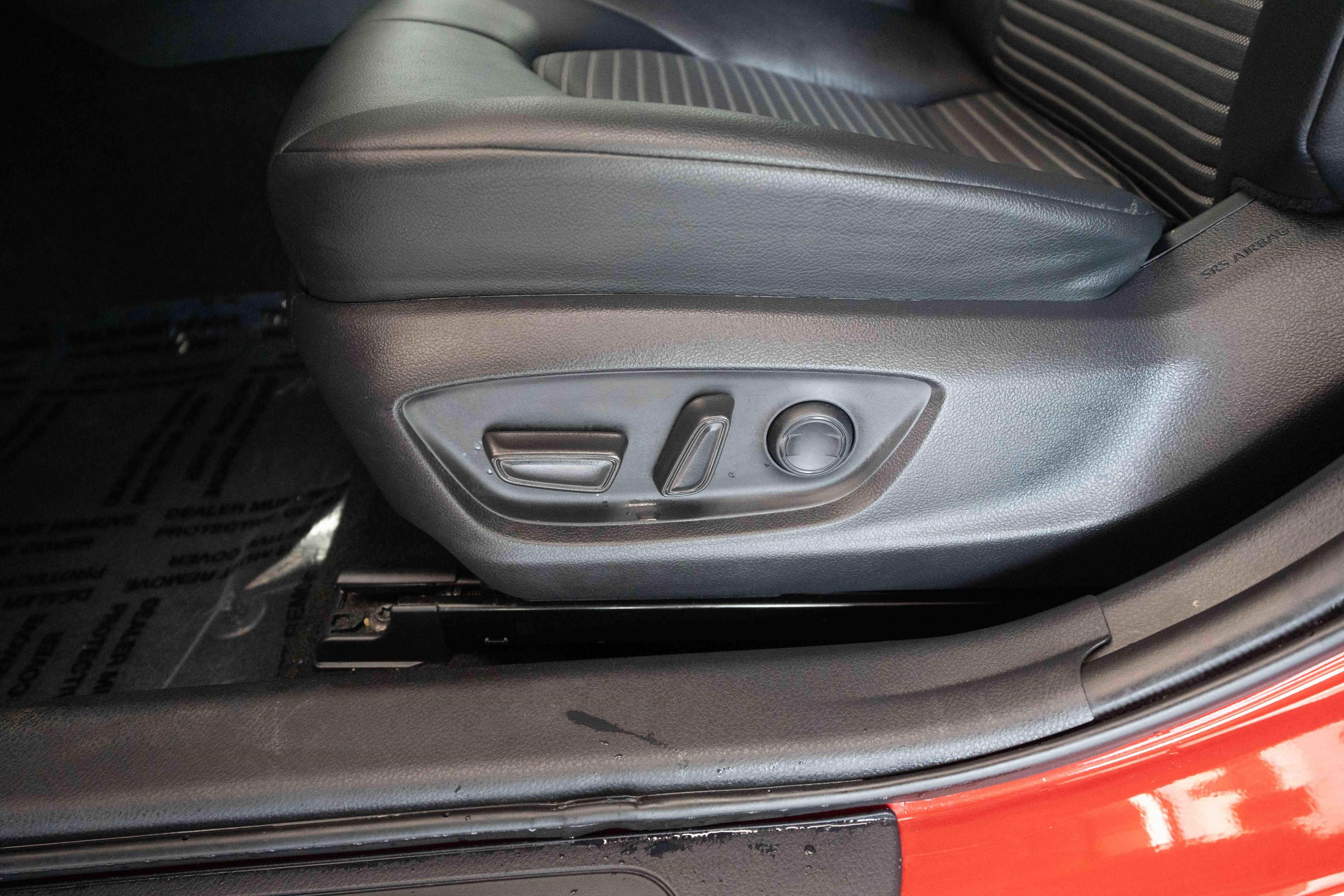 Used 2022 Toyota Camry SE w/ Cold Weather Package FWD image 12