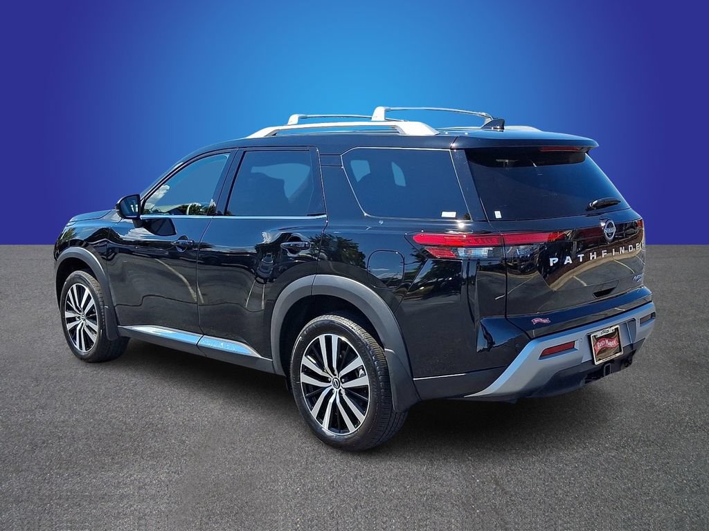 Used 2025 Nissan Pathfinder Platinum w/ Cargo Package AWD/4WD image 6