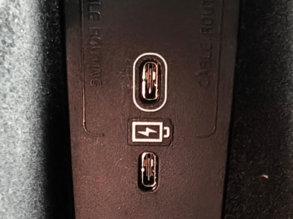 Used 2023 Volvo XC60 B5 Plus image 38