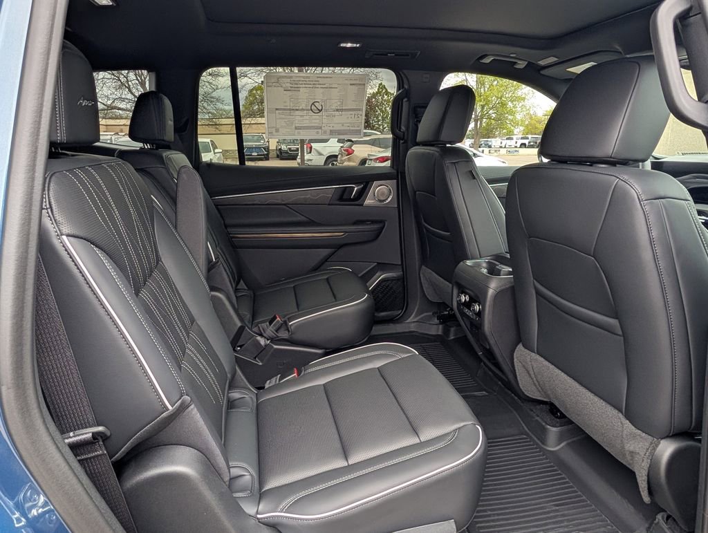 New 2026 Buick Enclave Avenir w/ Super Cruise Package AWD/4WD image 28