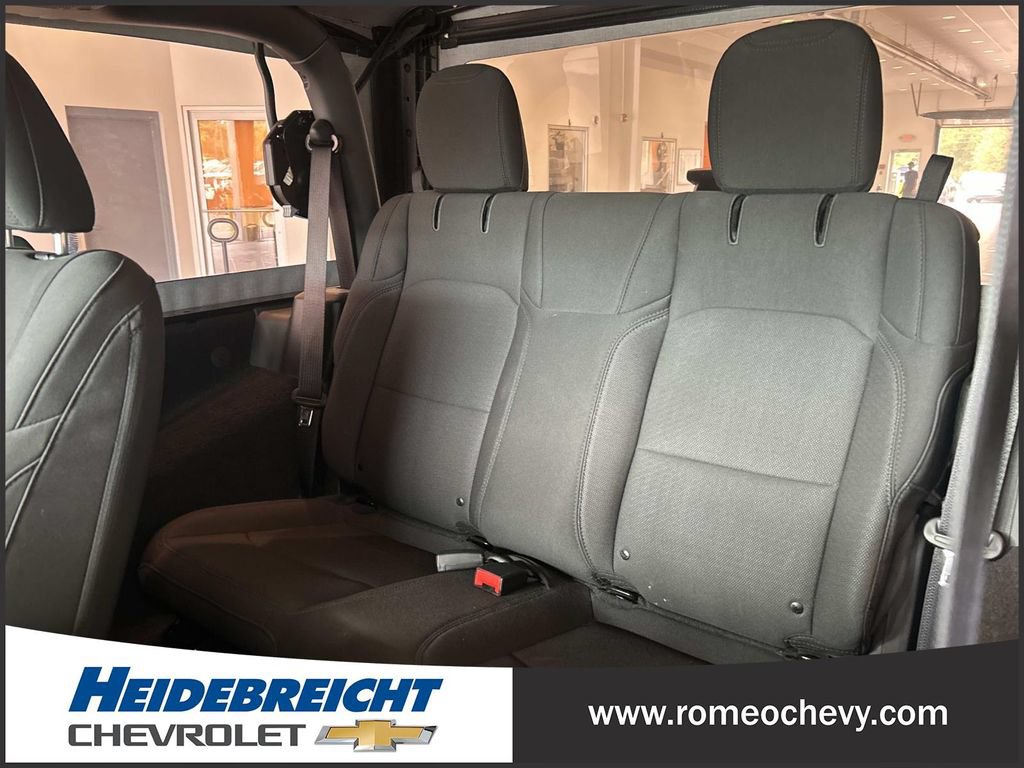 Used 2023 Jeep Wrangler Sport AWD/4WD image 13