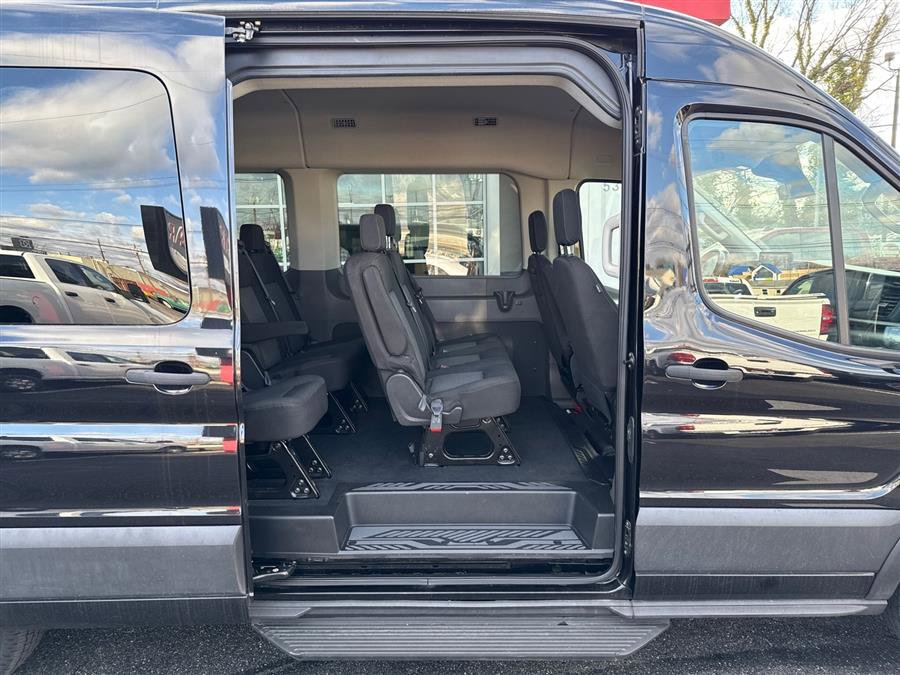 Used 2023 Ford Transit 350 XLT image 58