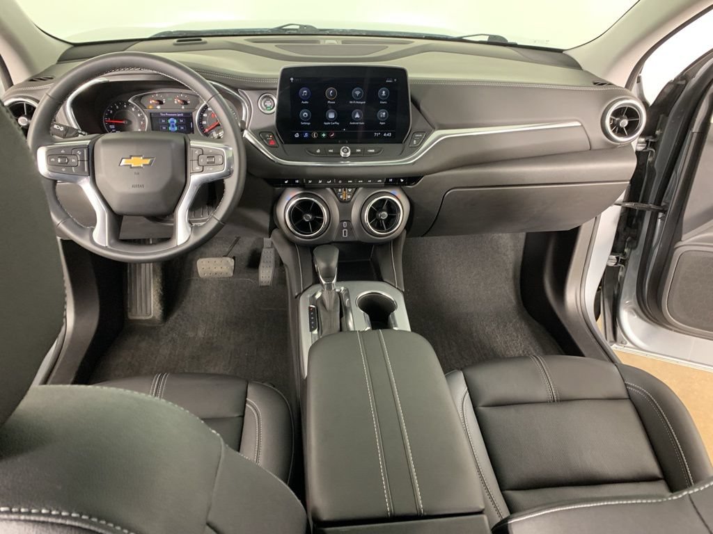 Used 2023 Chevrolet Blazer LT AWD/4WD image 33