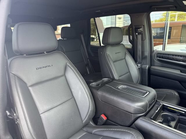 Used 2022 GMC Yukon Denali w/ Denali Premium Package AWD/4WD image 54