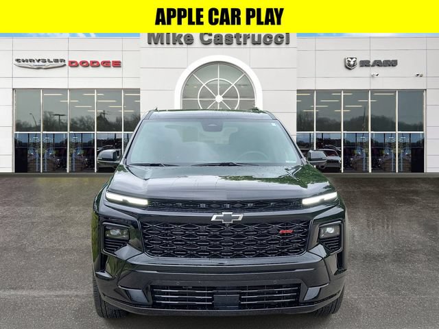 Used 2025 Chevrolet Traverse RS w/ LPO, Floor Liner Package AWD/4WD image 2