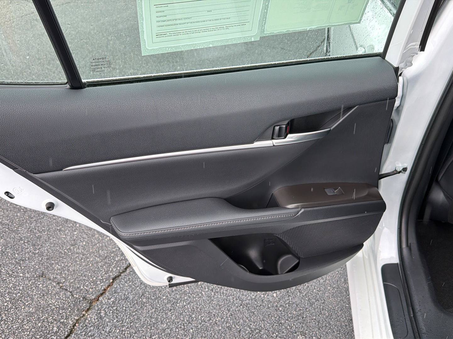 Used 2023 Toyota Camry XLE w/ Navigation Package FWD image 17