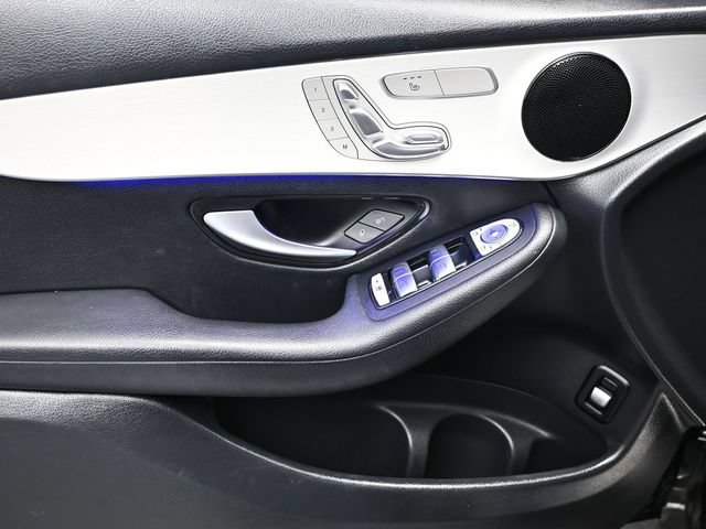 Used 2022 Mercedes-Benz GLC 300 image 7