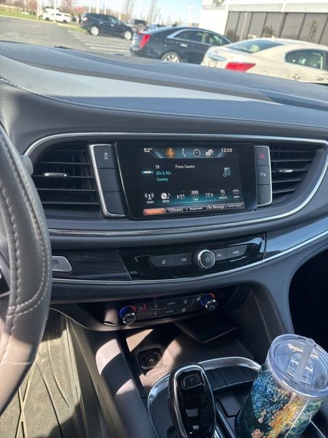 Used 2019 Buick Enclave Essence image 15