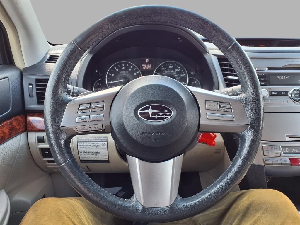 Used 2011 Subaru Outback 2.5i Limited AWD/4WD image 15