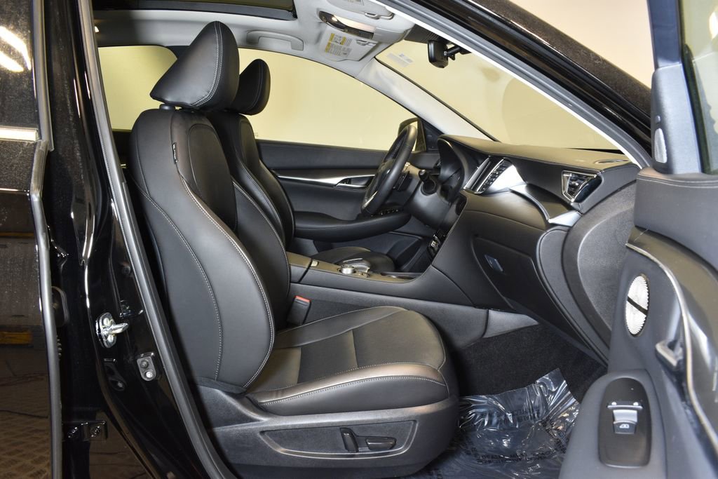 Certified 2025 INFINITI QX50 Luxe image 31