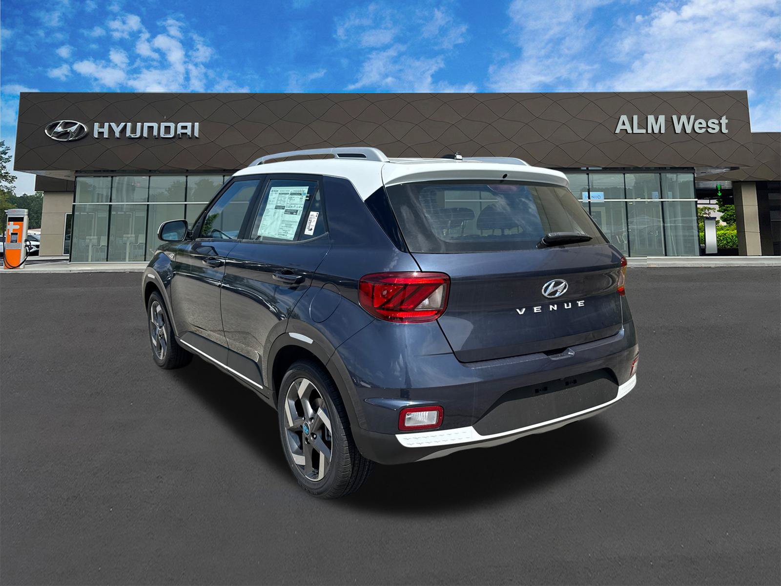 New 2026 Hyundai Venue SEL FWD image 8